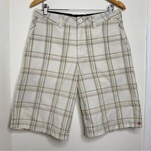 Quicksilver Plaid Shorts Men’s Size 32 Lightweight 11” inseam